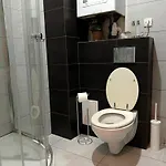 Dwupoziomowy Dom Na Patio Kosciuszki Self-check-in Katowice